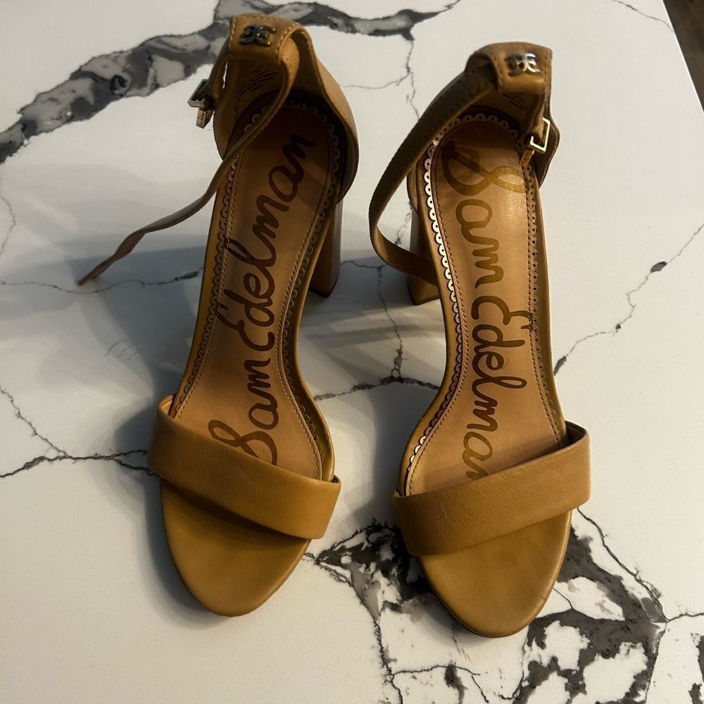 SAM. Tan Stiletto Heels Minimalist Design